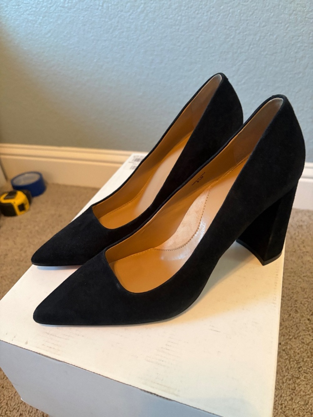 banana republic heels